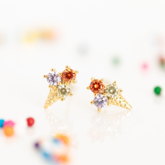 Dainty Icecream Studs (S925) - Only 5 left! - Picture 2 of 8